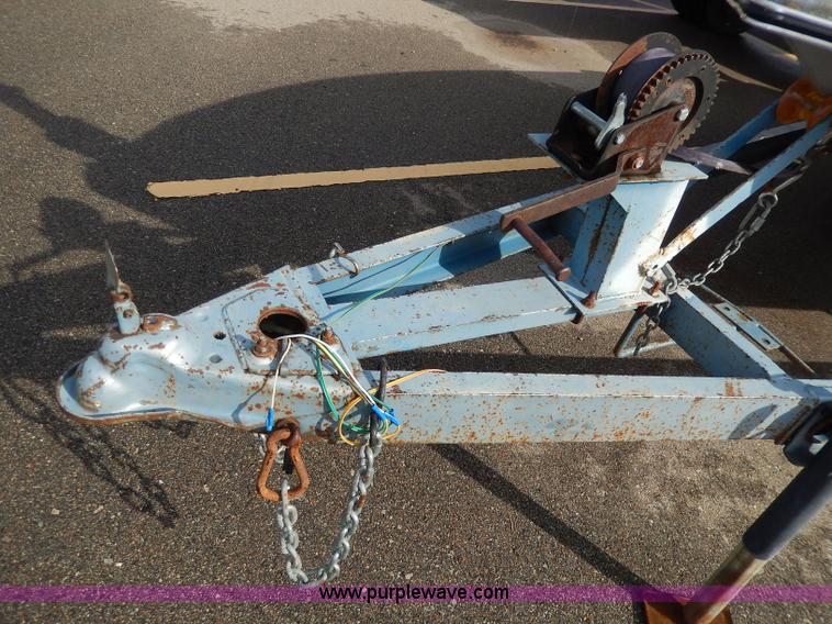 image for item I4299 1976 Champion 17' fiberglass boat