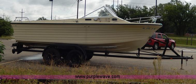 image for item I4300 1972 Browning Runabout Mediterranean cuddy cabin boat