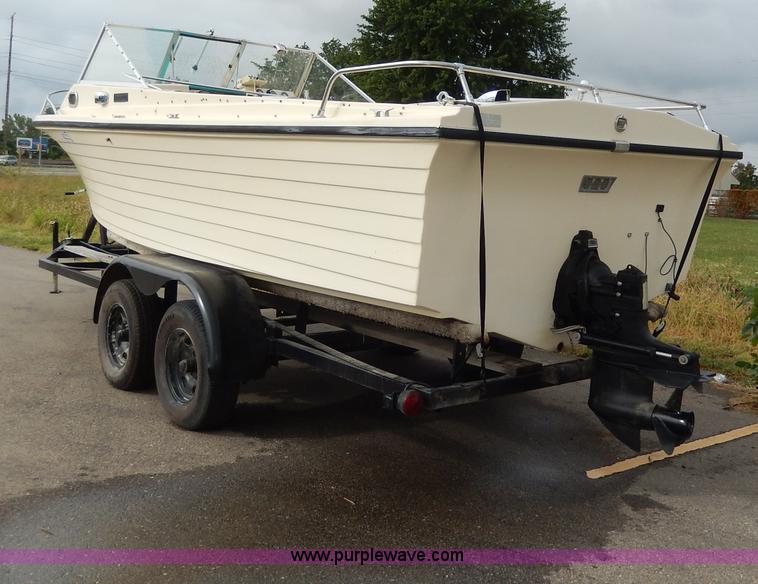 image for item I4300 1972 Browning Runabout Mediterranean cuddy cabin boat