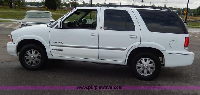 image for item I4301 2000 GMC Jimmy Envoy SLT SUV