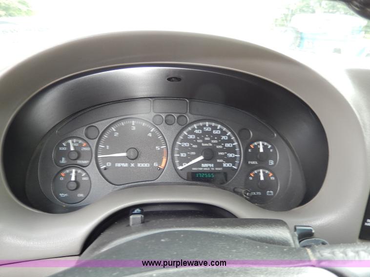 image for item I4301 2000 GMC Jimmy Envoy SLT SUV