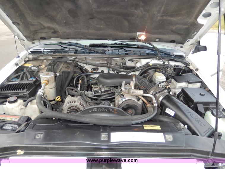image for item I4301 2000 GMC Jimmy Envoy SLT SUV