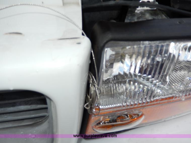 image for item I4301 2000 GMC Jimmy Envoy SLT SUV