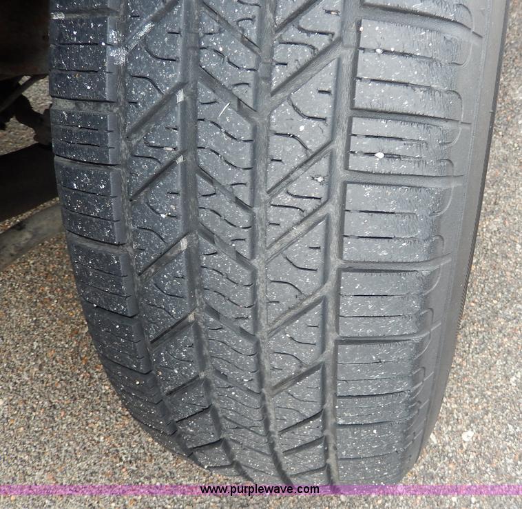 image for item I4301 2000 GMC Jimmy Envoy SLT SUV