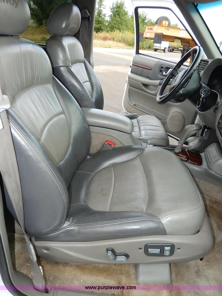 image for item I4301 2000 GMC Jimmy Envoy SLT SUV