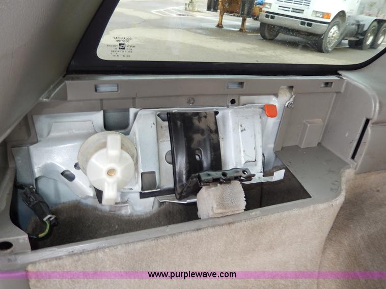 image for item I4301 2000 GMC Jimmy Envoy SLT SUV