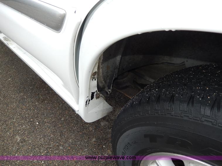 image for item I4301 2000 GMC Jimmy Envoy SLT SUV