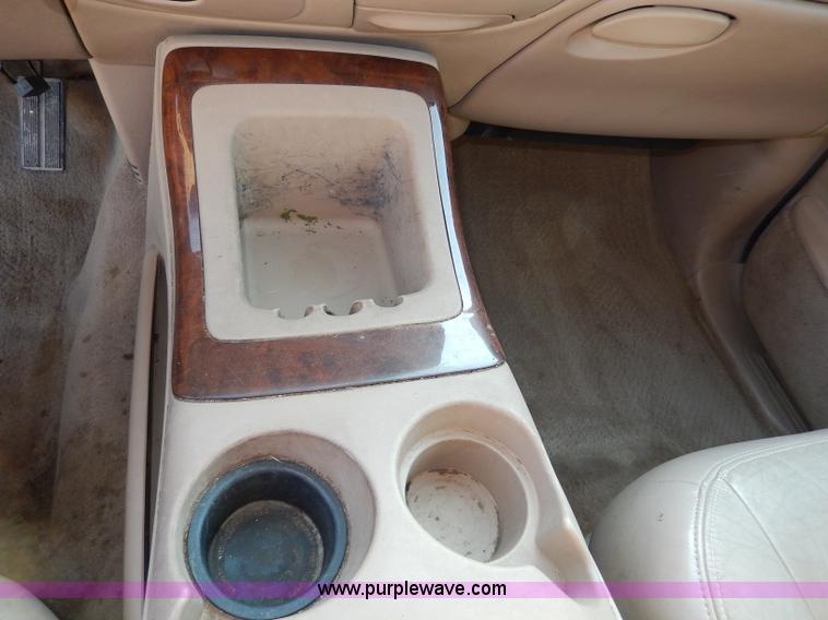 image for item I4359 1998 Lincoln Navigator SUV