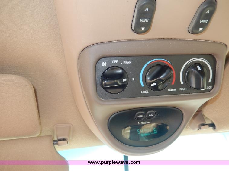 image for item I4359 1998 Lincoln Navigator SUV