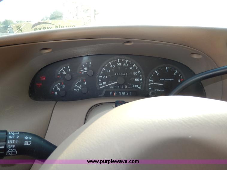 image for item I4359 1998 Lincoln Navigator SUV