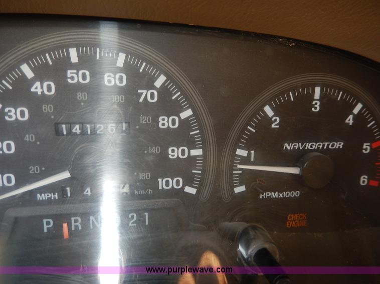 image for item I4359 1998 Lincoln Navigator SUV