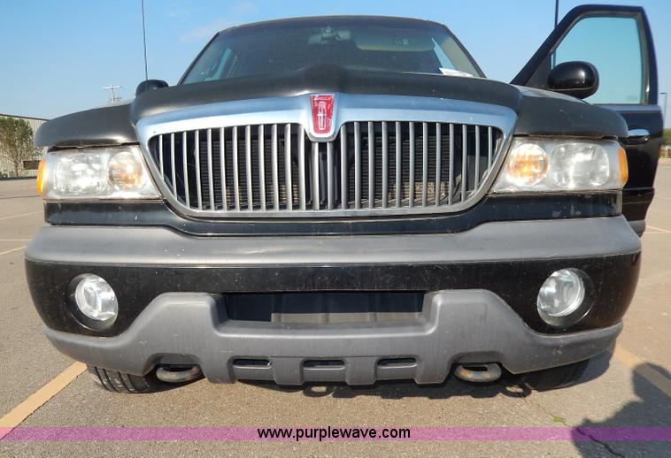 image for item I4359 1998 Lincoln Navigator SUV