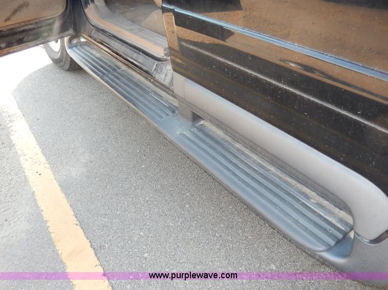 image for item I4359 1998 Lincoln Navigator SUV