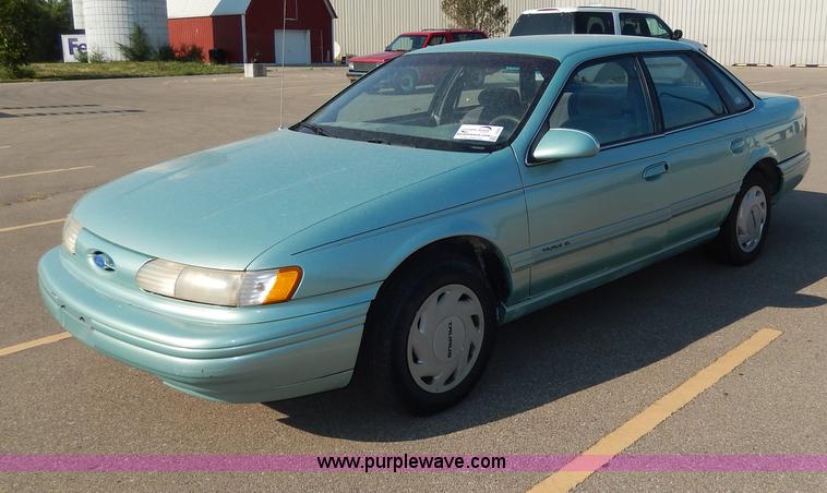 image for item I4360 1994 Ford Taurus GL
