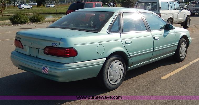 image for item I4360 1994 Ford Taurus GL