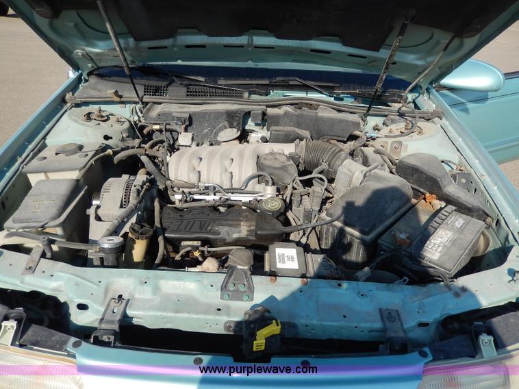 image for item I4360 1994 Ford Taurus GL