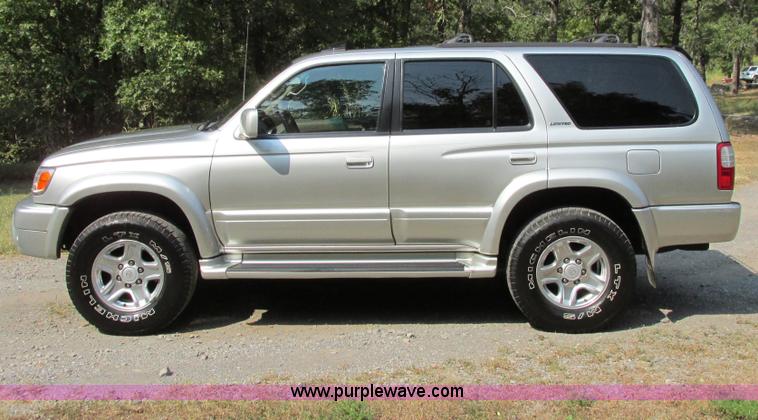 image for item I4982 1999 Toyota 4Runner Limited SUV
