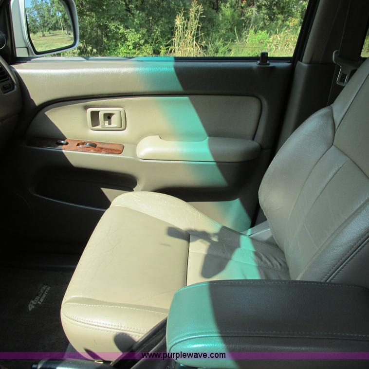 image for item I4982 1999 Toyota 4Runner Limited SUV