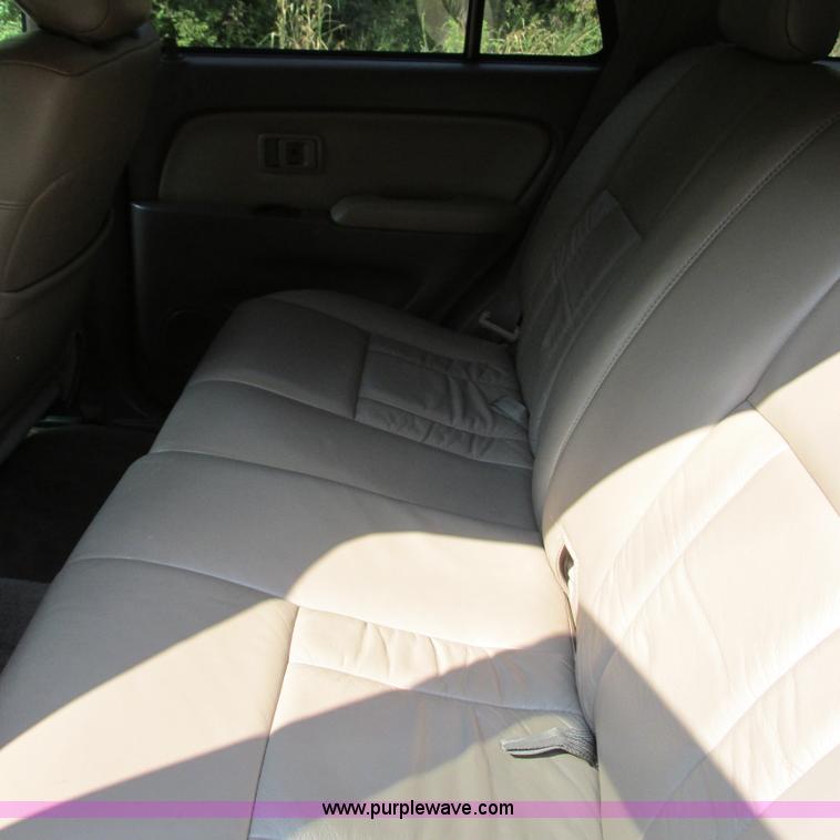 image for item I4982 1999 Toyota 4Runner Limited SUV