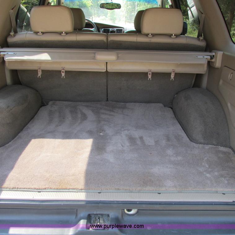 image for item I4982 1999 Toyota 4Runner Limited SUV