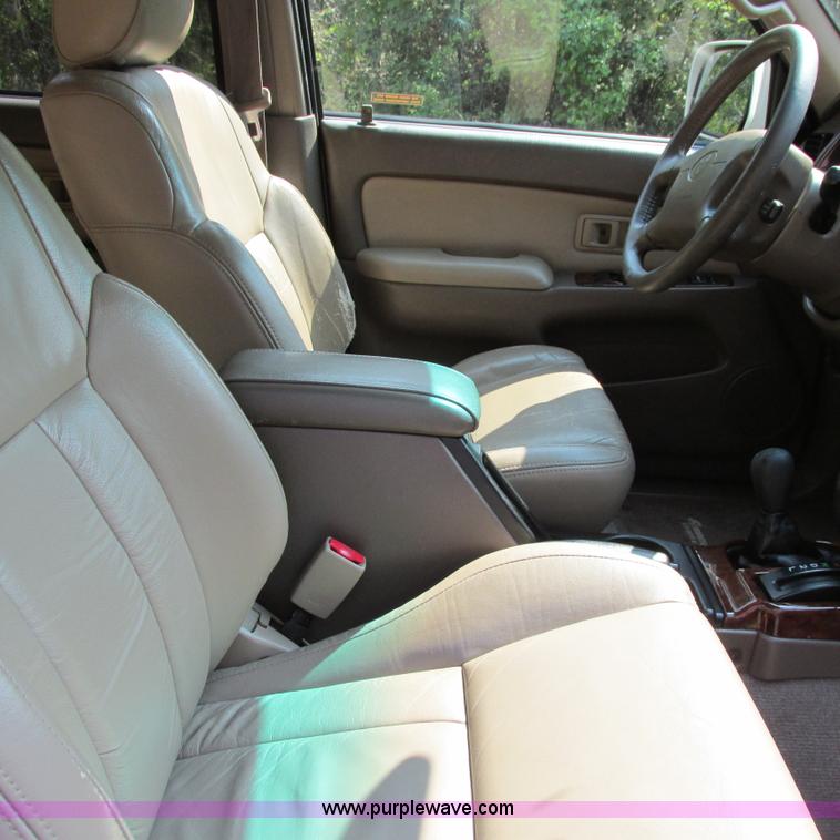 image for item I4982 1999 Toyota 4Runner Limited SUV