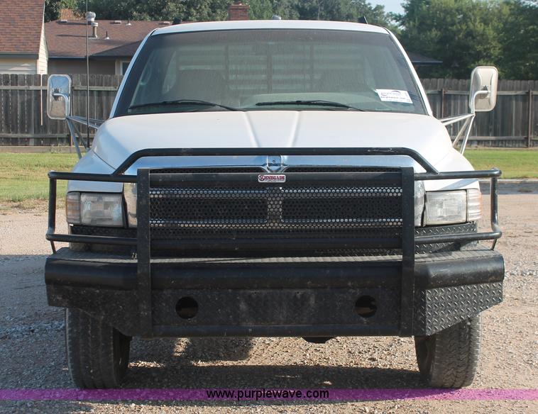 image for item I8094 1995 Dodge Ram 2500 ST Club Cab flatbed truck
