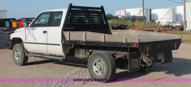 image for item I8094 1995 Dodge Ram 2500 ST Club Cab flatbed truck