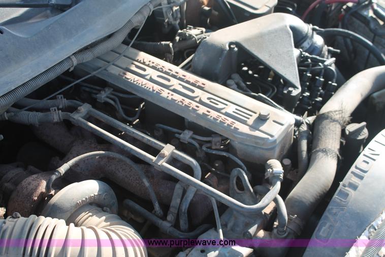 image for item I8094 1995 Dodge Ram 2500 ST Club Cab flatbed truck