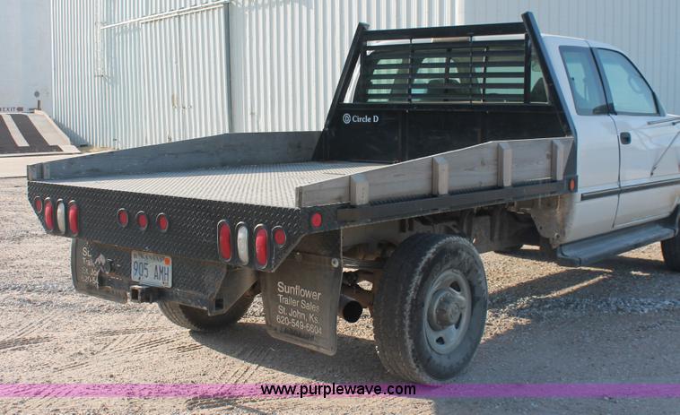 image for item I8094 1995 Dodge Ram 2500 ST Club Cab flatbed truck