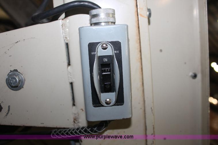 image for item I8125 TEC HI12X5X6 horizontal to incline conveyor