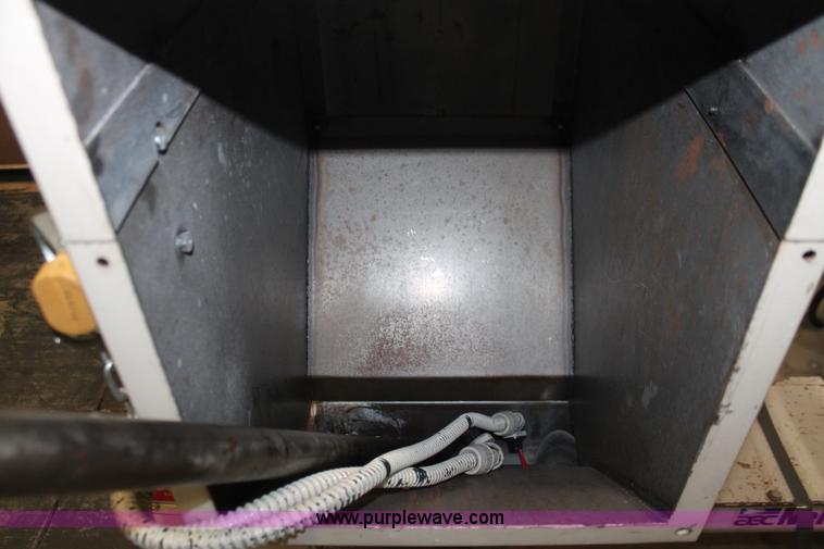 image for item I8129 Nelmor AG88 auger grinder