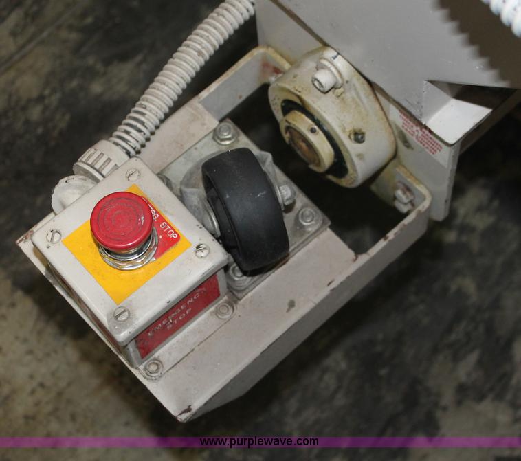 image for item I8129 Nelmor AG88 auger grinder