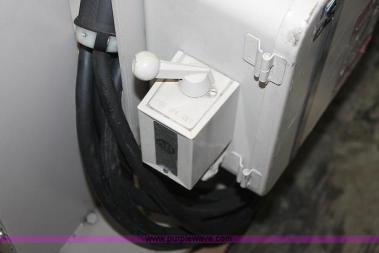 image for item I8129 Nelmor AG88 auger grinder