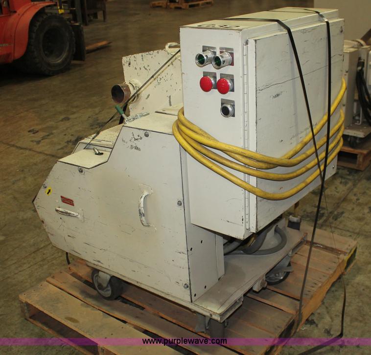 image for item I8130 Nelmor AN1010M auger grinder