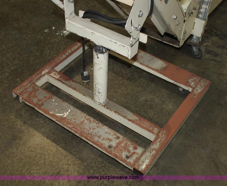 image for item I8136 TEC HI8X5 horizontal to incline conveyor