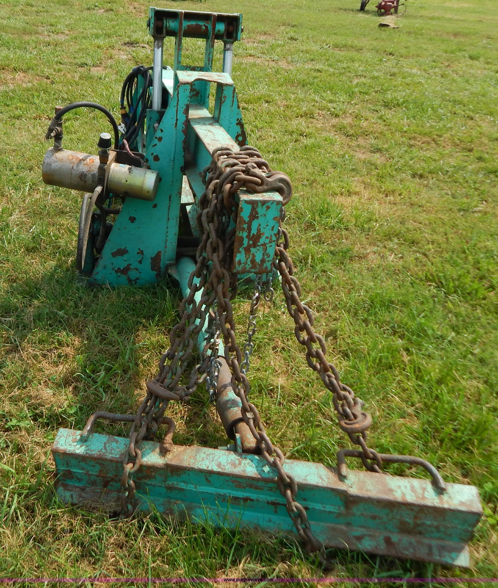 Fifth wheel tow dolly in Verona, MO Item G3445 sold Purple Wave