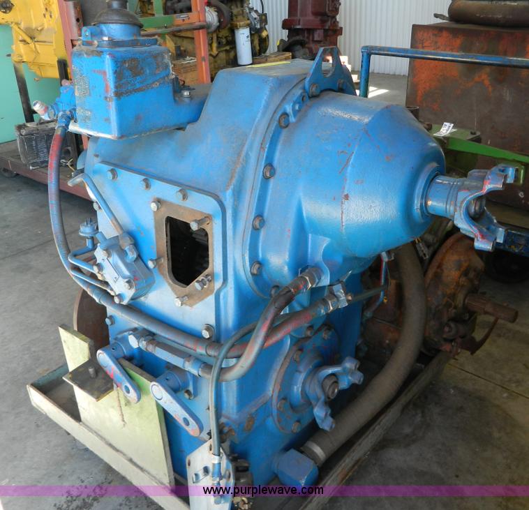 image for item AD9039 Ford/Versitile V946 transmission