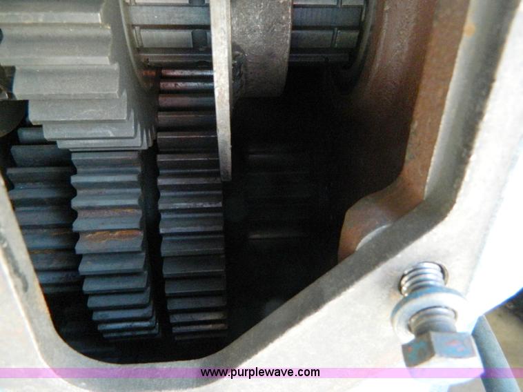 image for item AD9039 Ford/Versitile V946 transmission