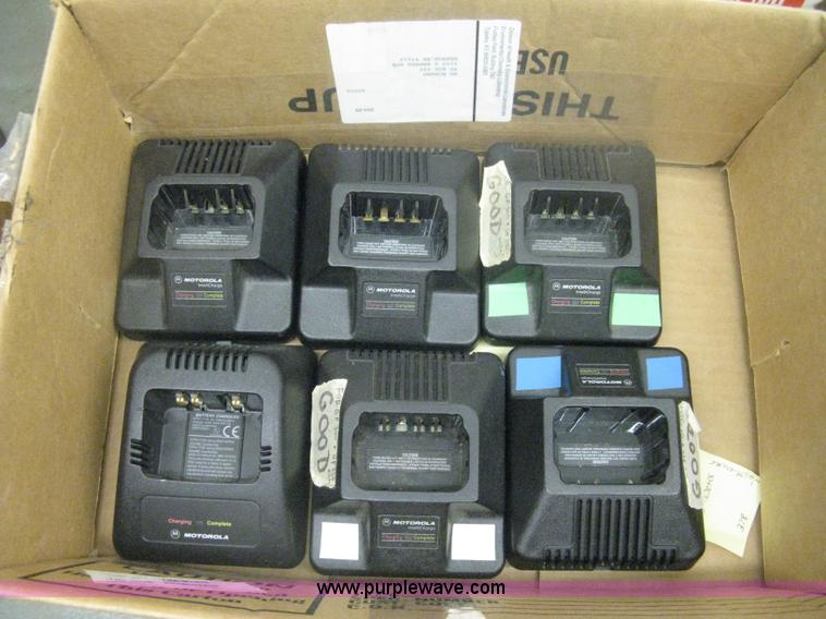 image for item AN9505 Assorted CB radios