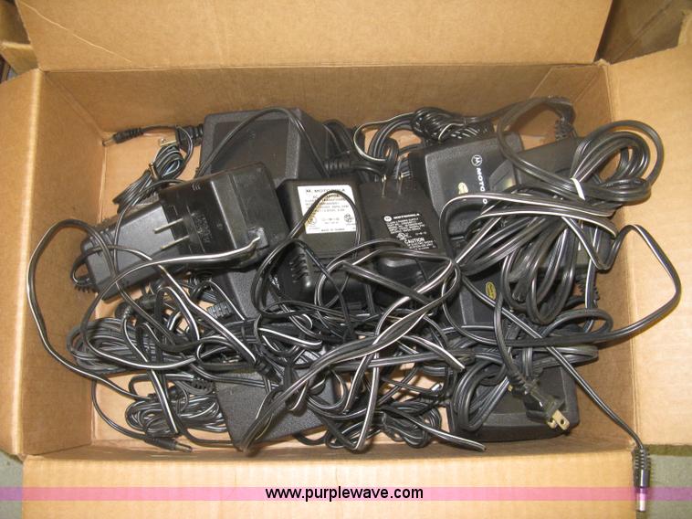 image for item AN9505 Assorted CB radios