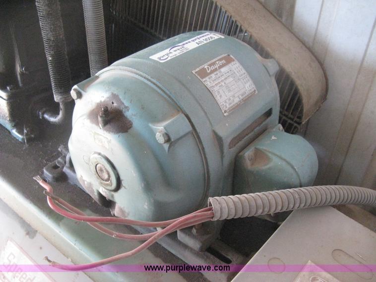 image for item AN9506 Speedaire 1Z937-2 air compressor