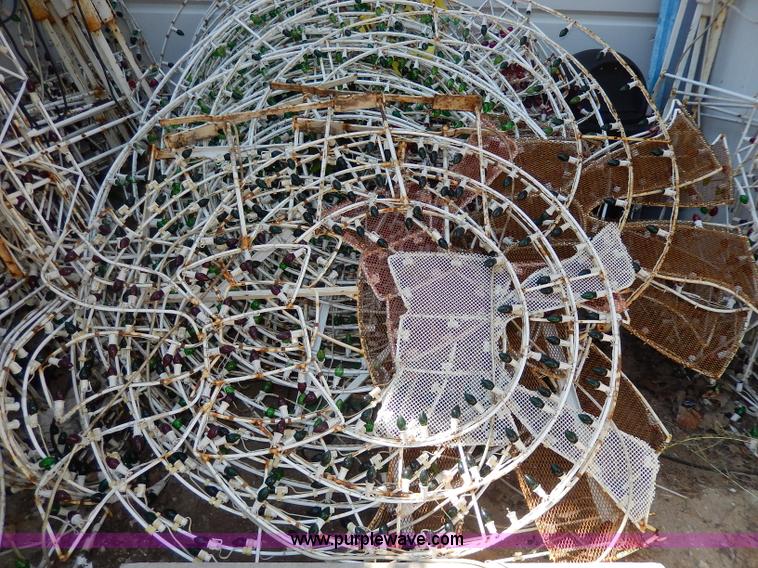 image for item AV9505 Assorted street lamp Christmas lights