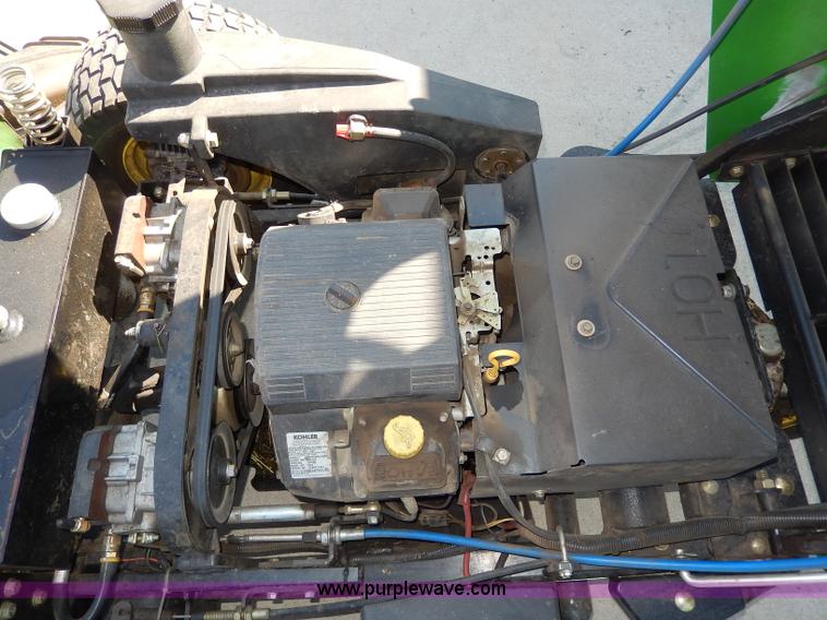 image for item AV9519 John Deere F620 ZTrak lawn mower