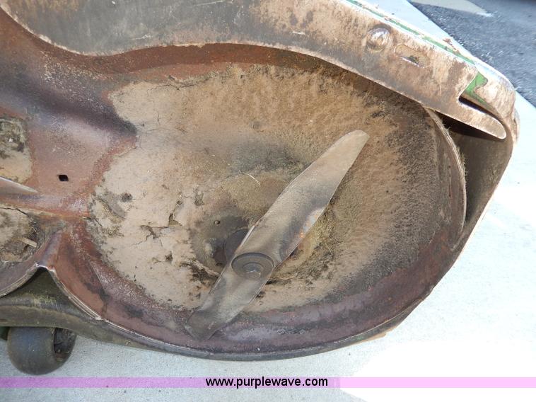 image for item AV9519 John Deere F620 ZTrak lawn mower