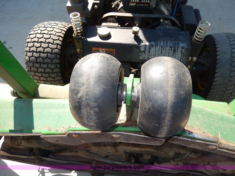 image for item AV9519 John Deere F620 ZTrak lawn mower