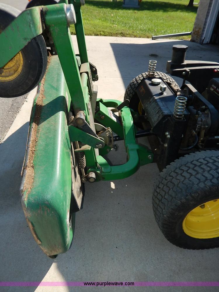 image for item AV9519 John Deere F620 ZTrak lawn mower