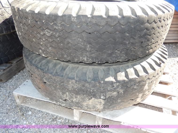 image for item AV9528 (2) used 10.00-20 tires