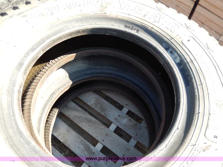 image for item AV9528 (2) used 10.00-20 tires