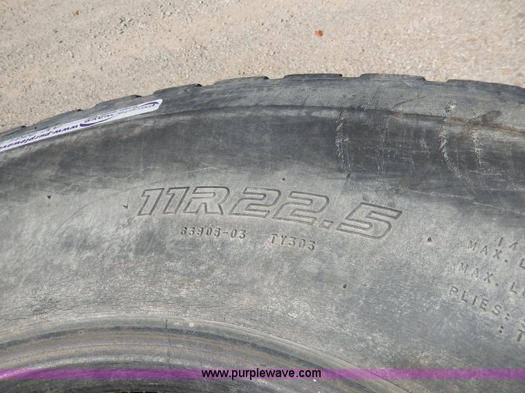 image for item AV9531 (4) used 11R22.5 tires