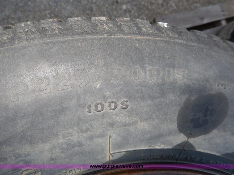 image for item AV9536 (4) used 225/70R15 tires and wheels